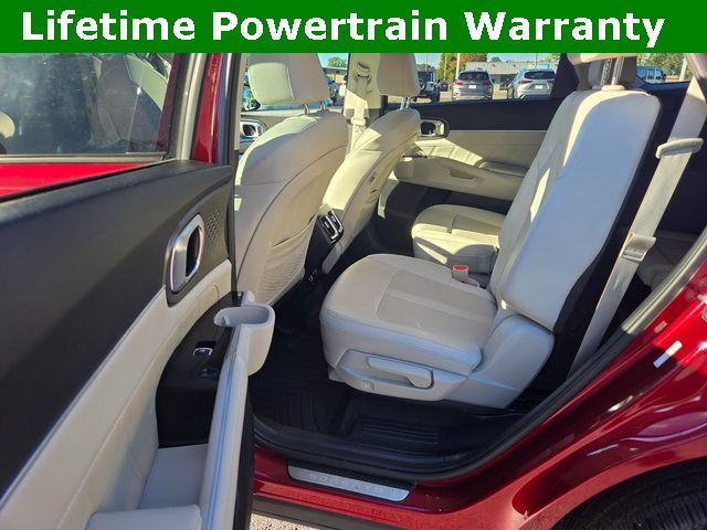 Used 2023 Kia Sorento SX image 18