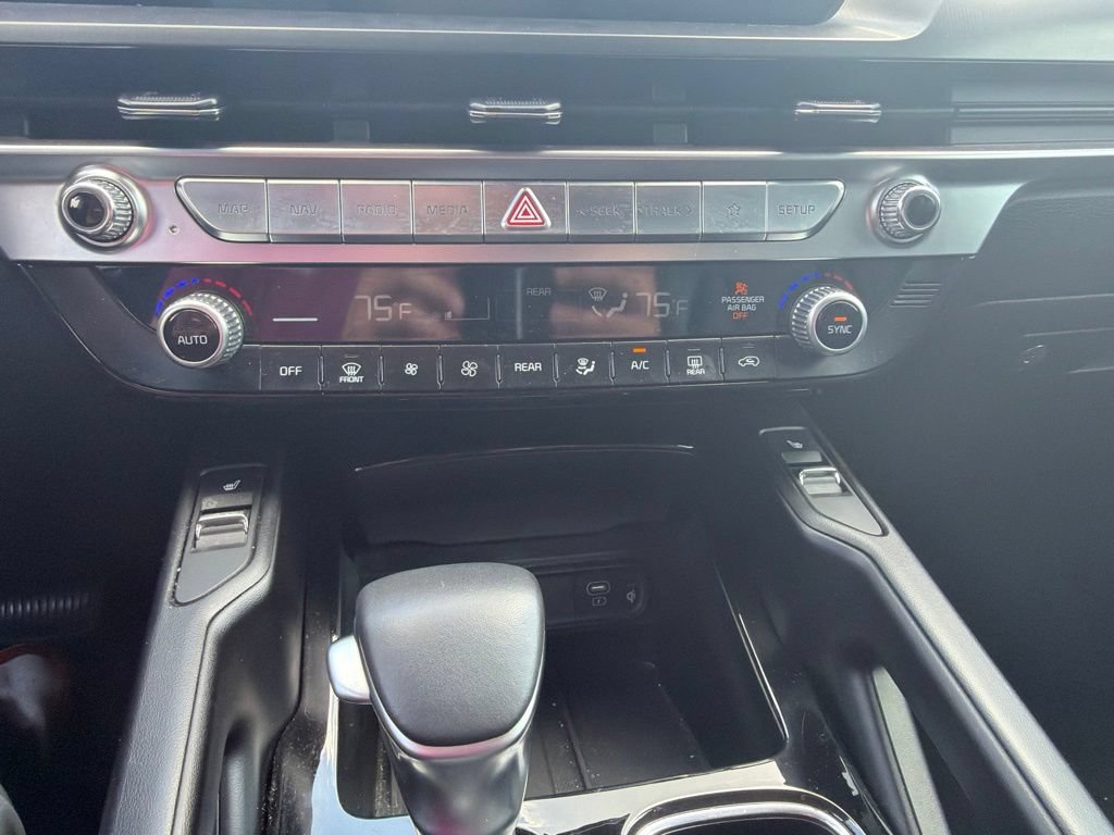 Used 2025 Kia Telluride S FWD image 27