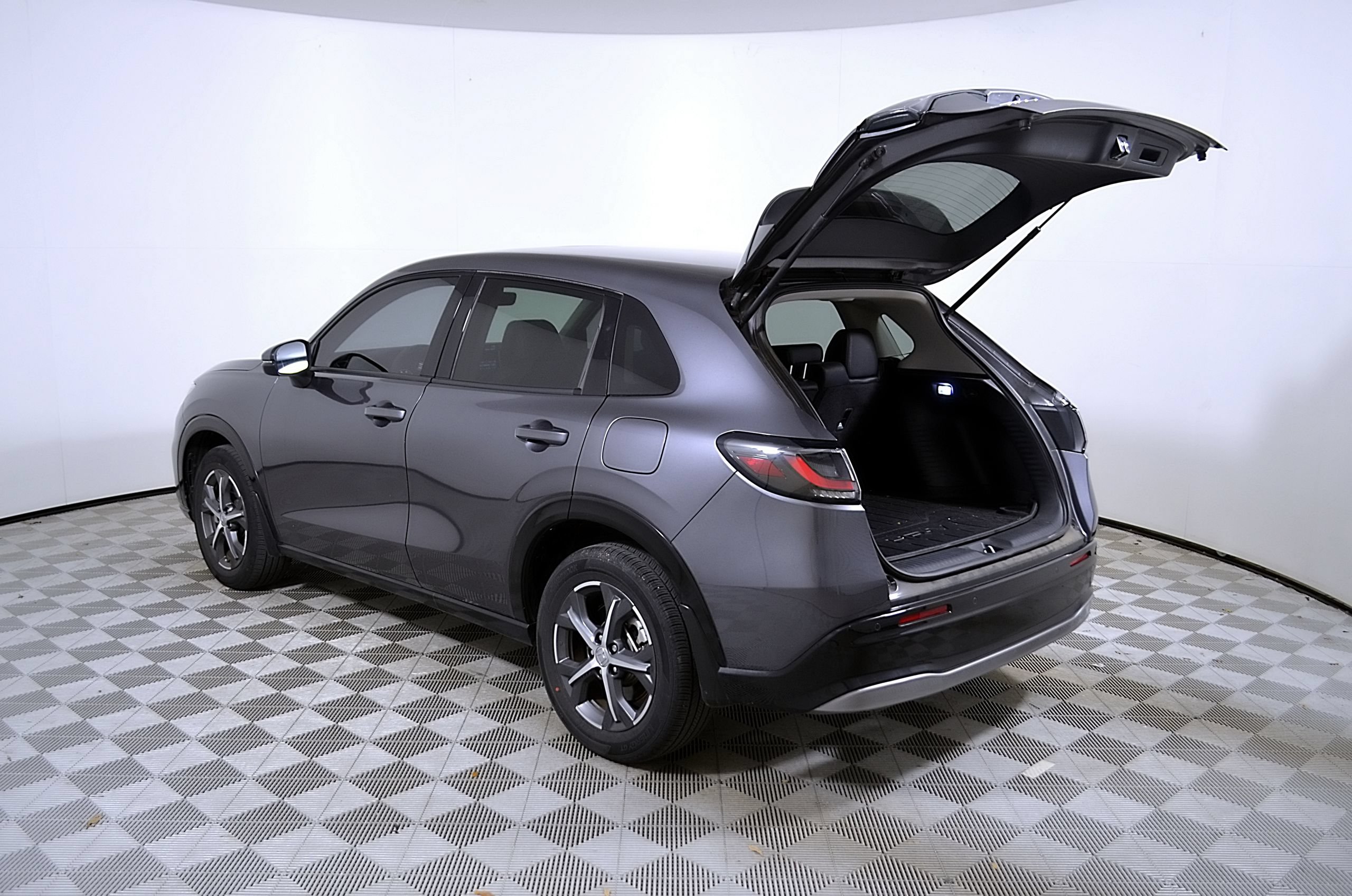 Used 2024 Honda HR-V EX-L image 10