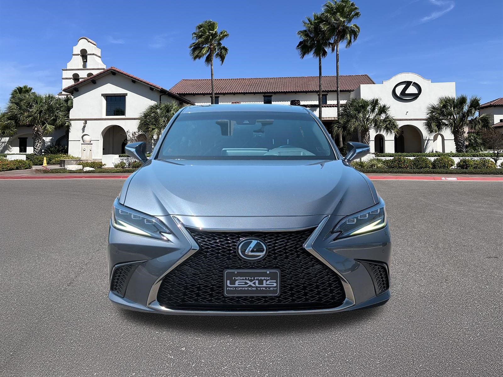 Used 2023 Lexus ES 300h F Sport FWD image 6