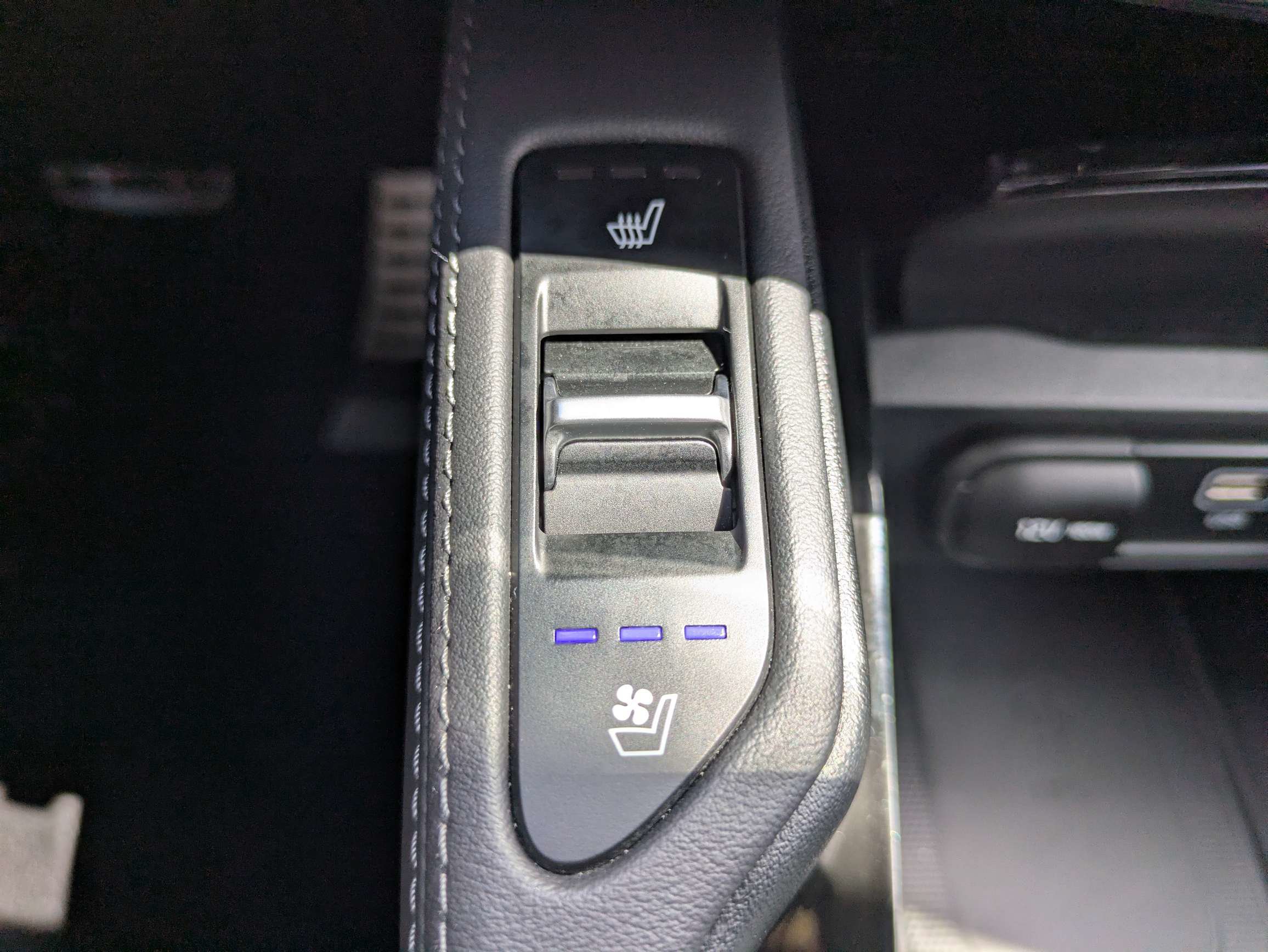Certified 2023 Kia Telluride SX Prestige X-Line AWD/4WD image 25