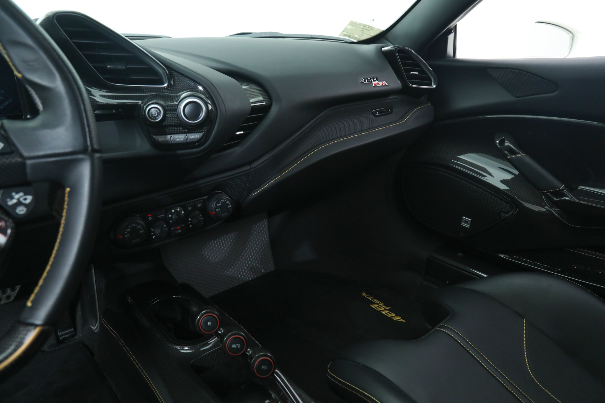 Certified 2020 Ferrari 488 Pista Coupe RWD image 33