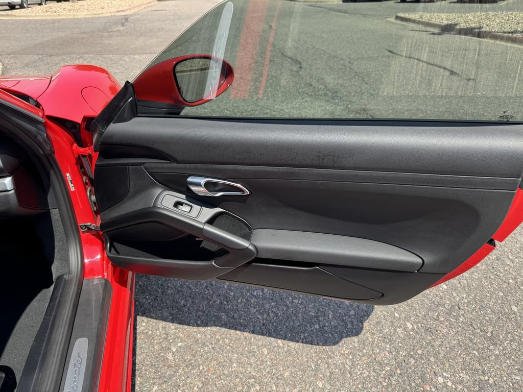 Used 2018 Porsche 718 Boxster RWD image 30