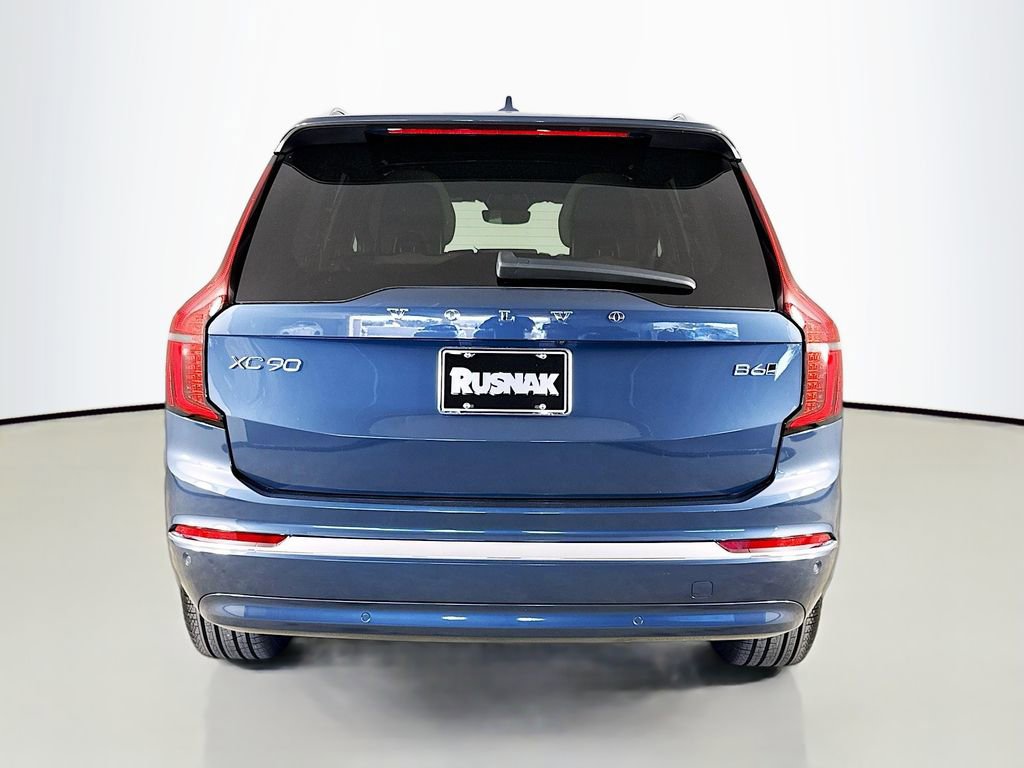Certified 2026 Volvo XC90 B6 Core image 6