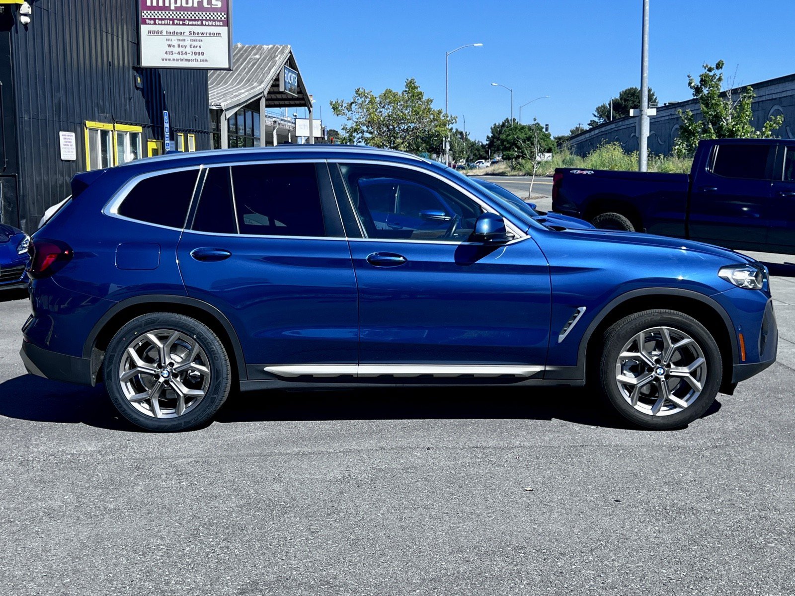 Used 2023 BMW X3 xDrive30i w/ Premium Package AWD/4WD image 5