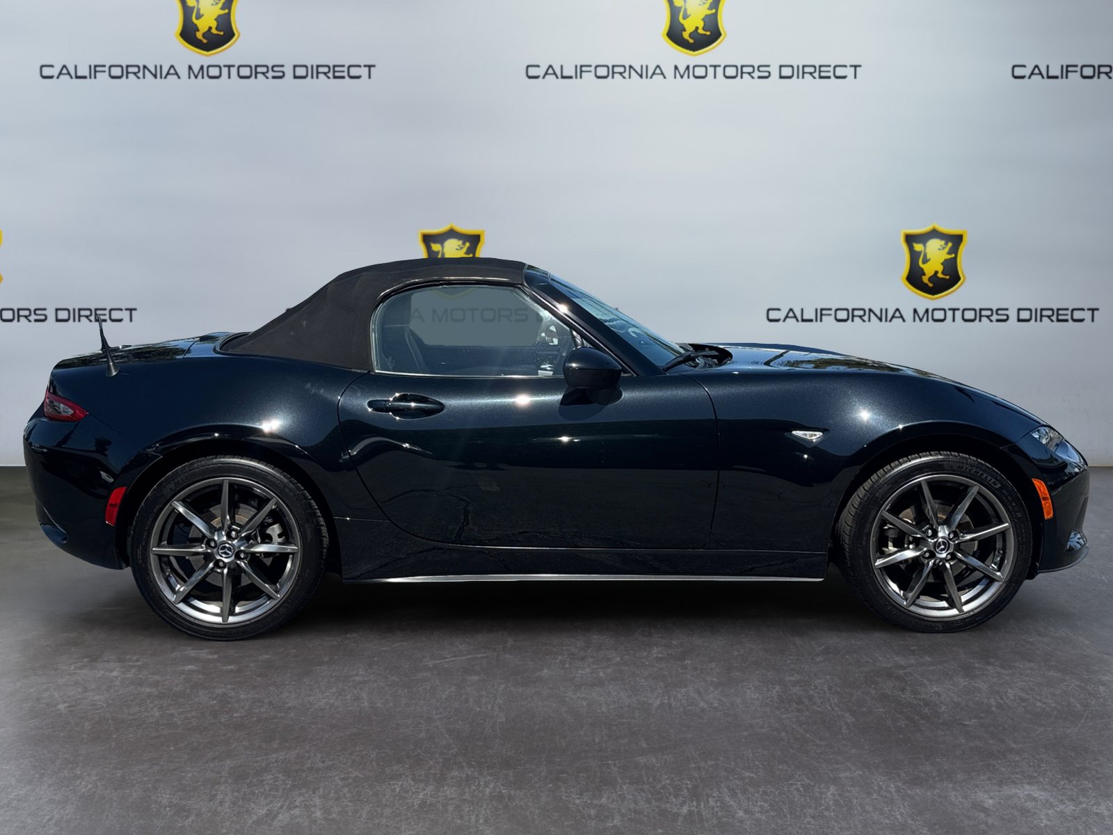 Used 2016 MAZDA MX-5 Miata Grand Touring RWD image 6