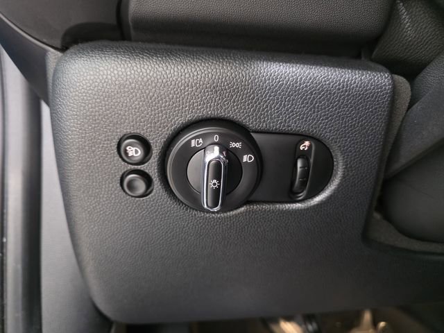 Certified 2024 MINI Cooper SE image 21