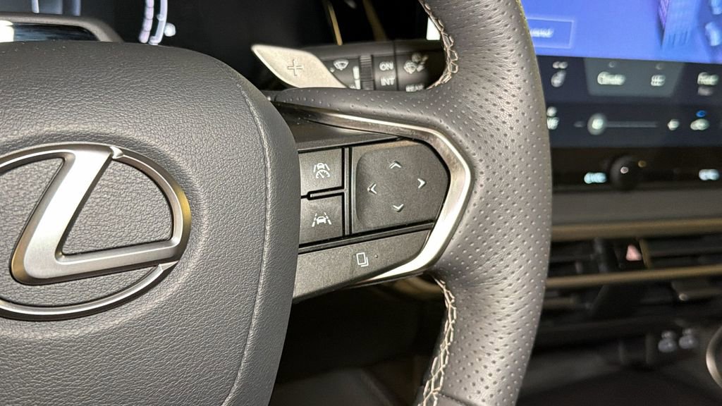 Used 2024 Lexus RX 500h F Sport image 31