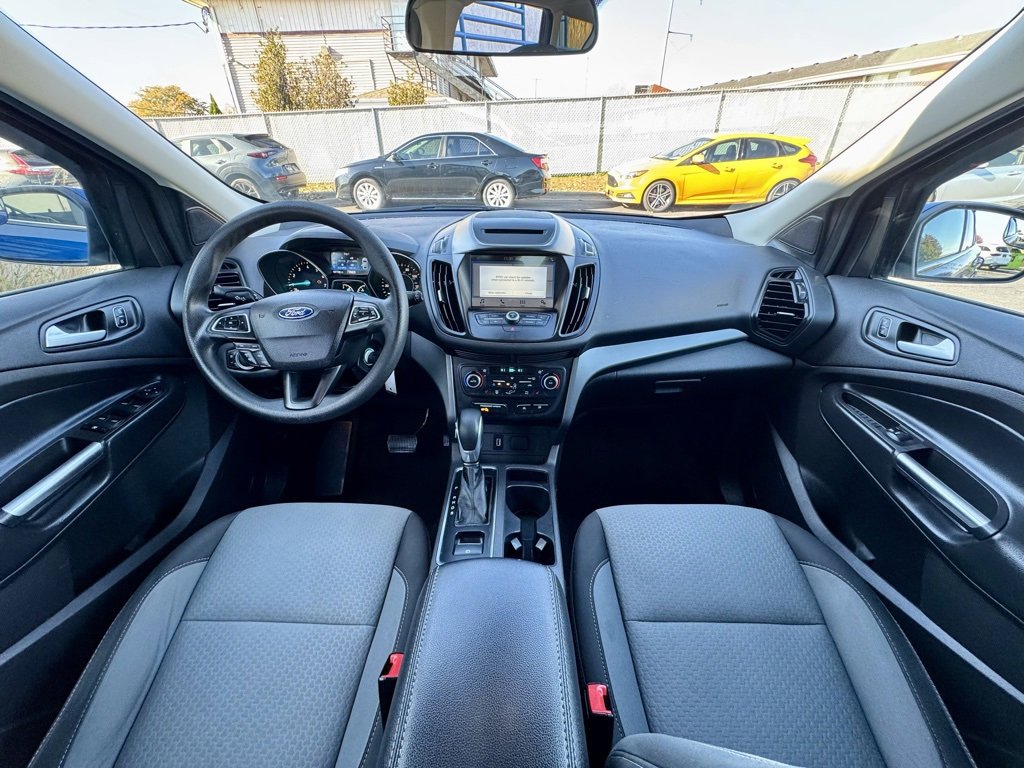 Used 2018 Ford Escape SE w/ SE Sync 3 Package image 23