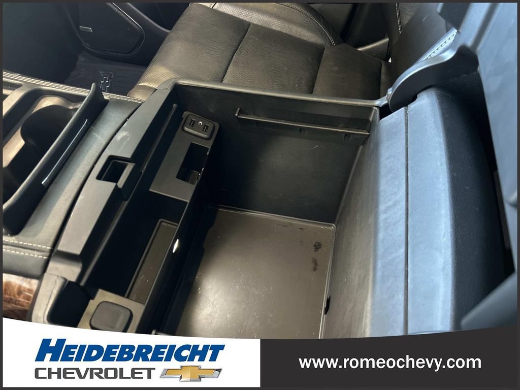 Used 2020 Chevrolet Tahoe Premier AWD/4WD image 29