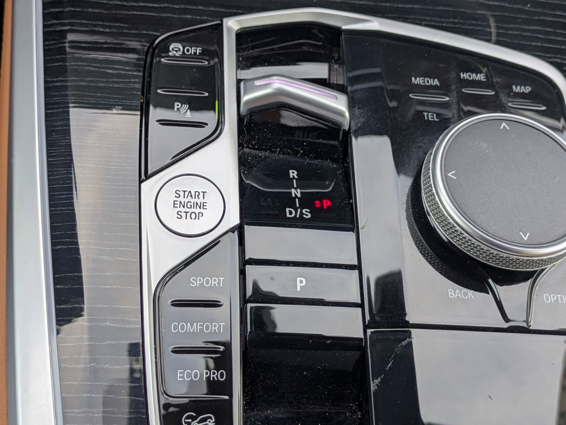 Used 2024 BMW X5 xDrive40i w/ M Sport Package image 16