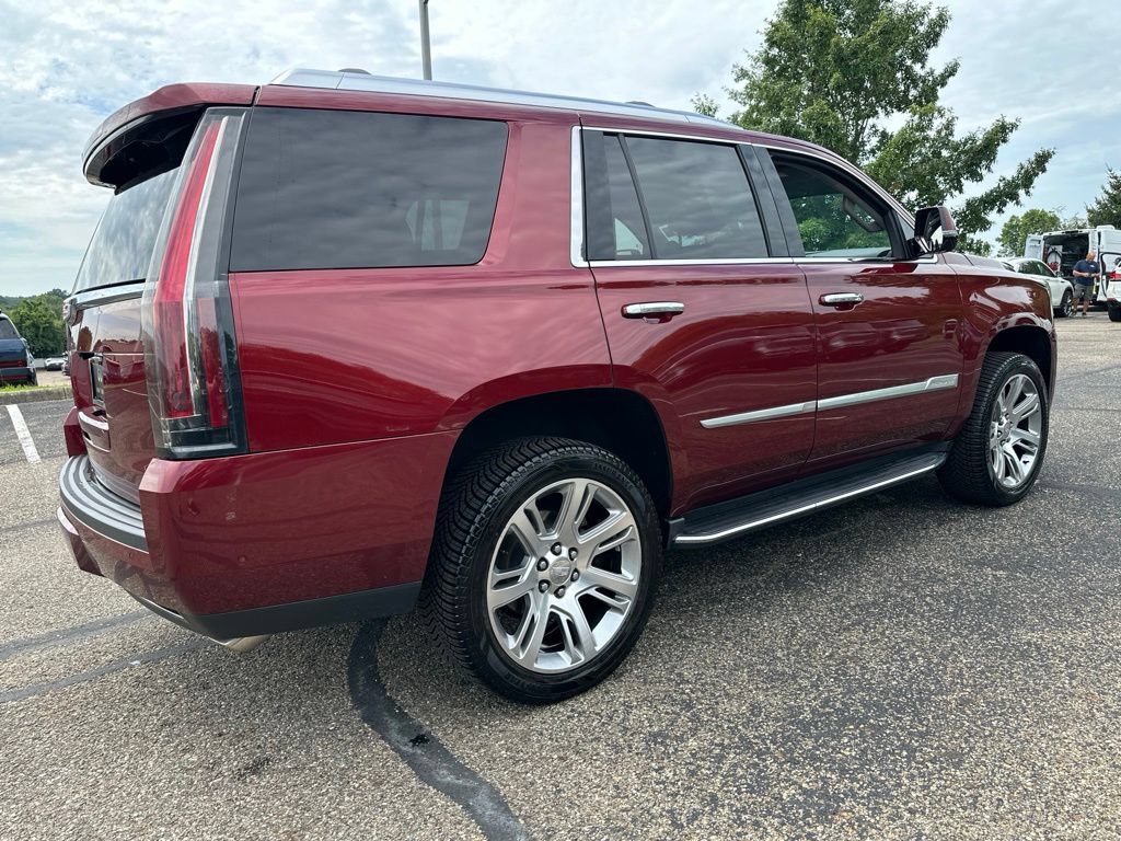 Used 2020 Cadillac Escalade Luxury AWD/4WD image 16