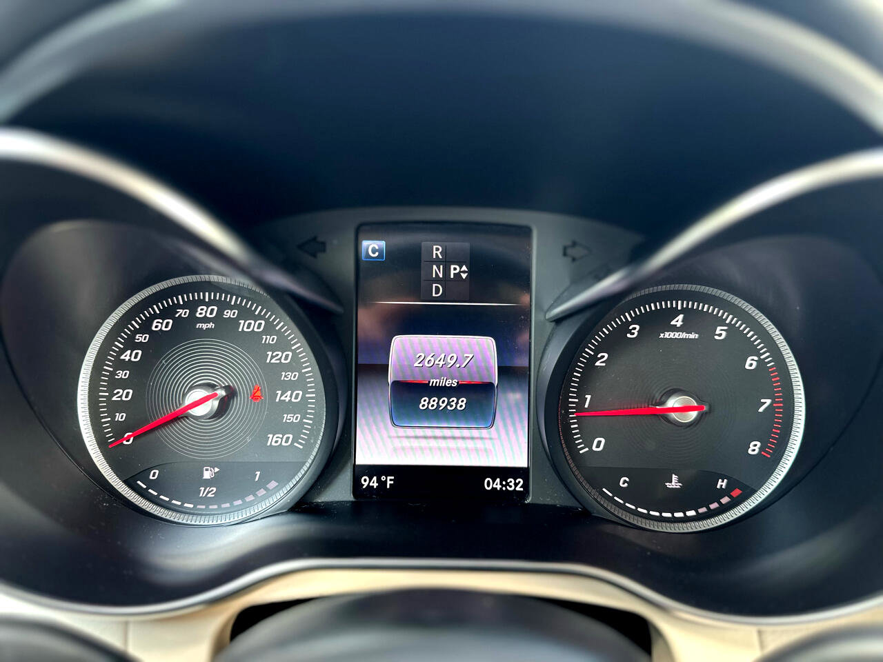 Used 2018 Mercedes-Benz GLC 300 4MATIC image 21