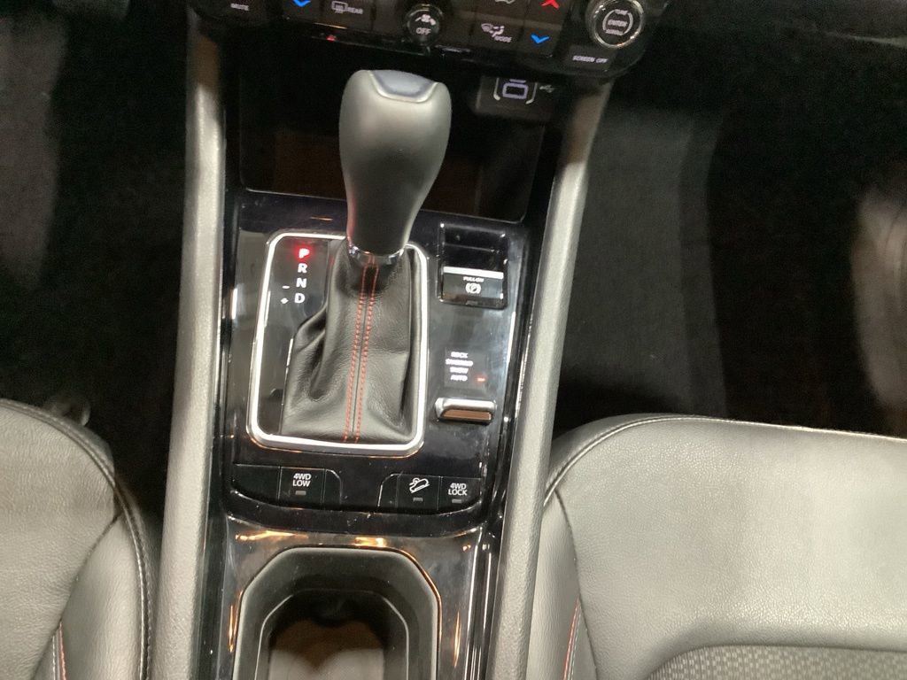 Used 2022 Jeep Compass Trailhawk image 17