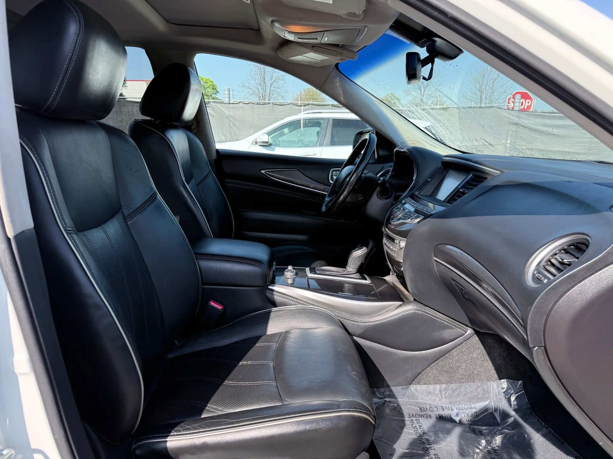 Used 2016 INFINITI QX60 AWD w/ Premium Plus Package image 18