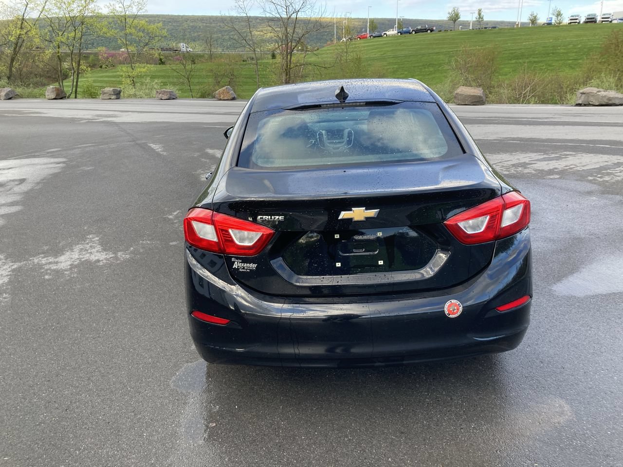 Used 2017 Chevrolet Cruze LS FWD image 6