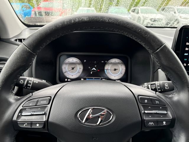 Used 2023 Hyundai Kona Limited AWD/4WD image 22