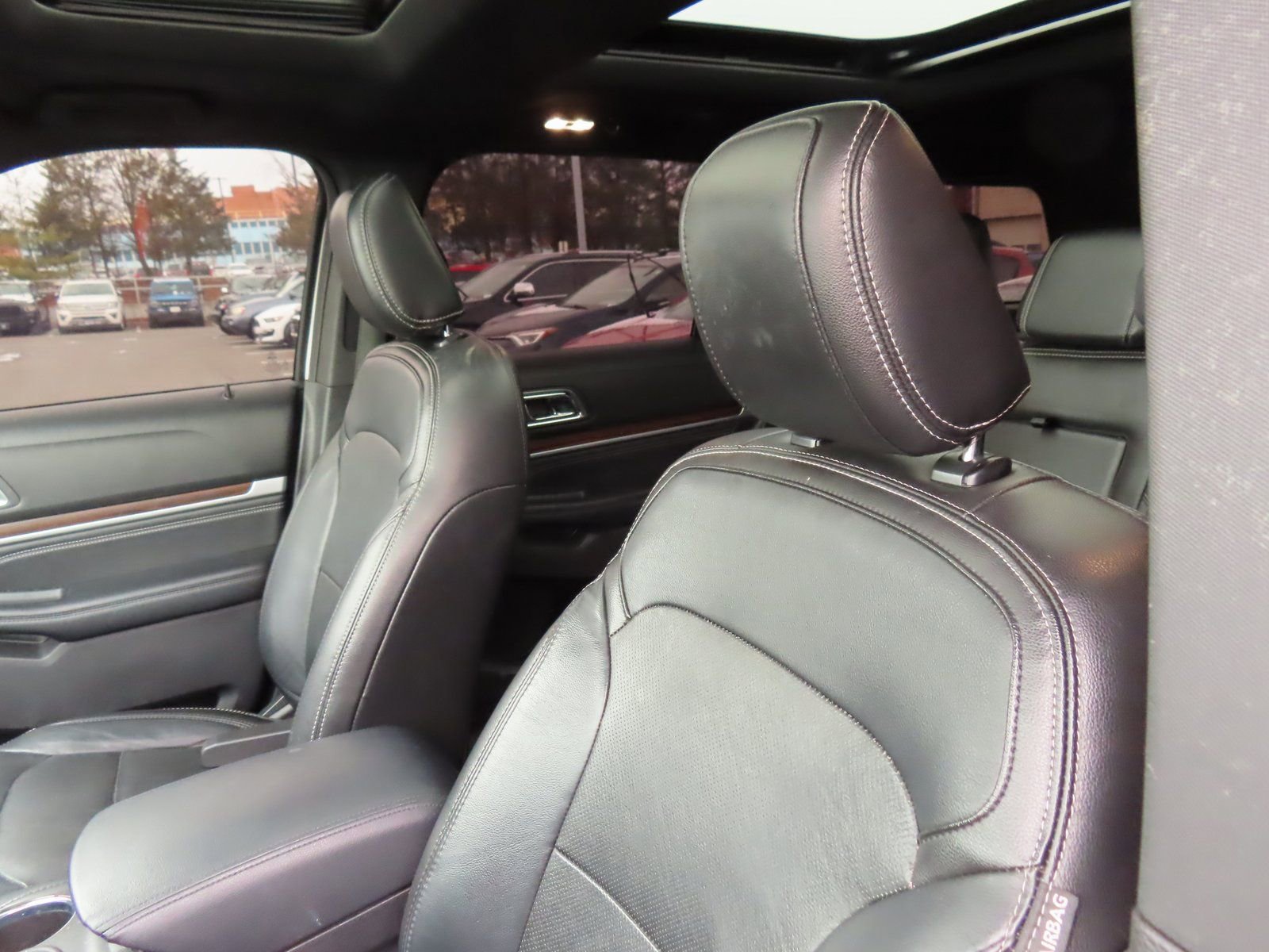 Used 2018 Ford Explorer Limited w/ Equipment Group 301A image 23