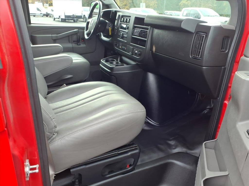 Used 2019 Chevrolet Express 2500 LS w/ Driver Convenience Package image 24