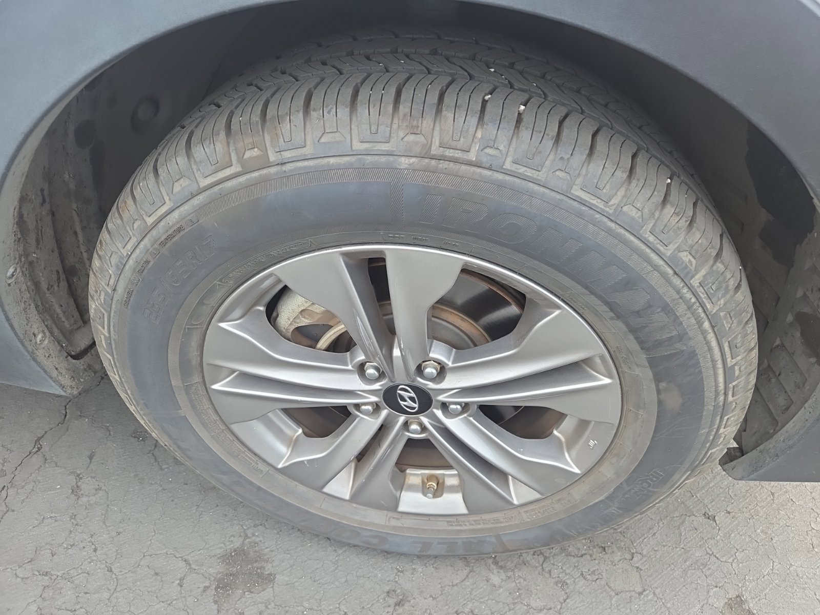 Used 2016 Hyundai Santa Fe Sport AWD/4WD image 2