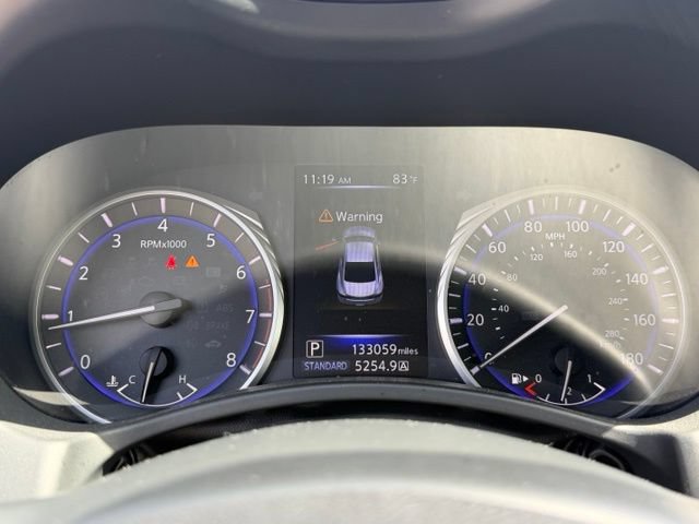 Used 2018 INFINITI Q60 2.0t w/ Moonroof Package RWD image 14