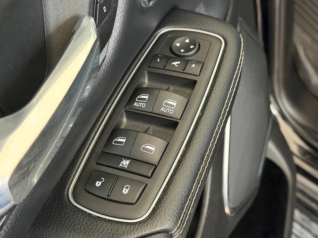 Used 2024 RAM 1500 Laramie AWD/4WD image 42