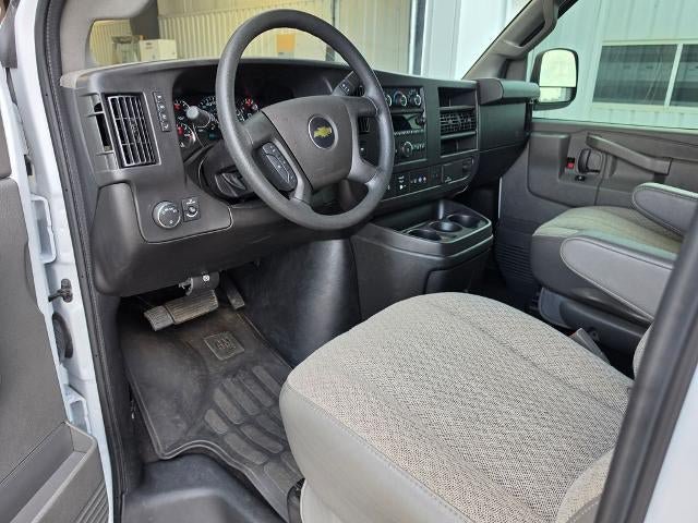 Used 2025 Chevrolet Express 3500 LT w/ LT Preferred Equipment Group RWD image 12