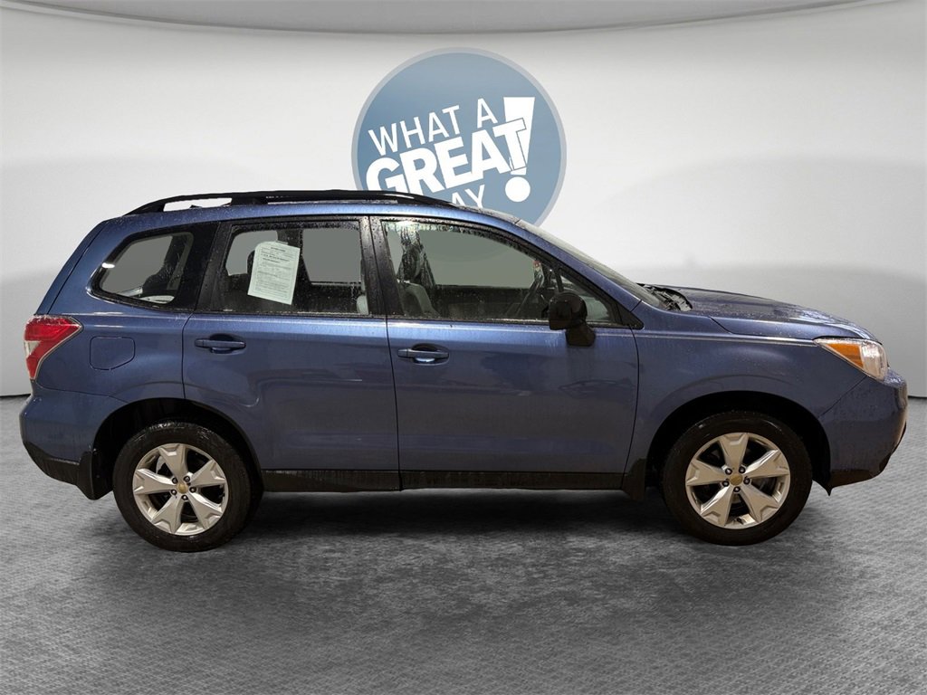 Used 2015 Subaru Forester 2.5i w/ Alloy Wheel Package image 2