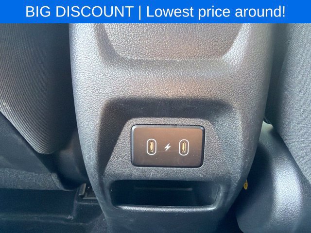 Used 2025 Hyundai Venue SEL FWD image 16