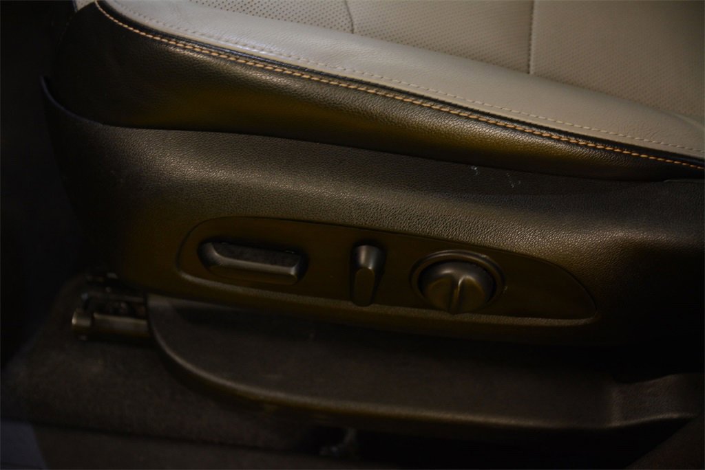 Used 2020 GMC Terrain SLT w/ Preferred Package image 13