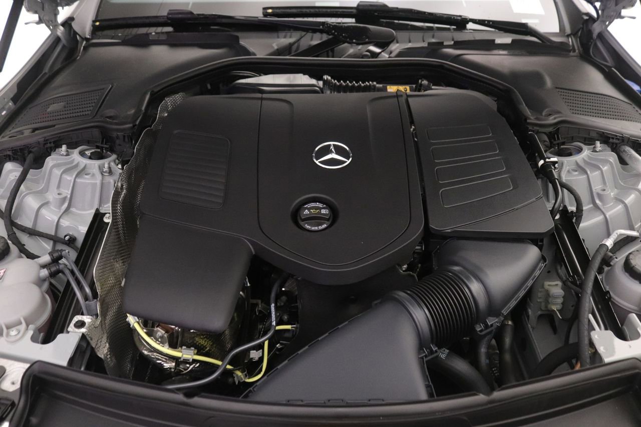 New 2026 Mercedes-Benz CLE 300 4MATIC Coupe image 9