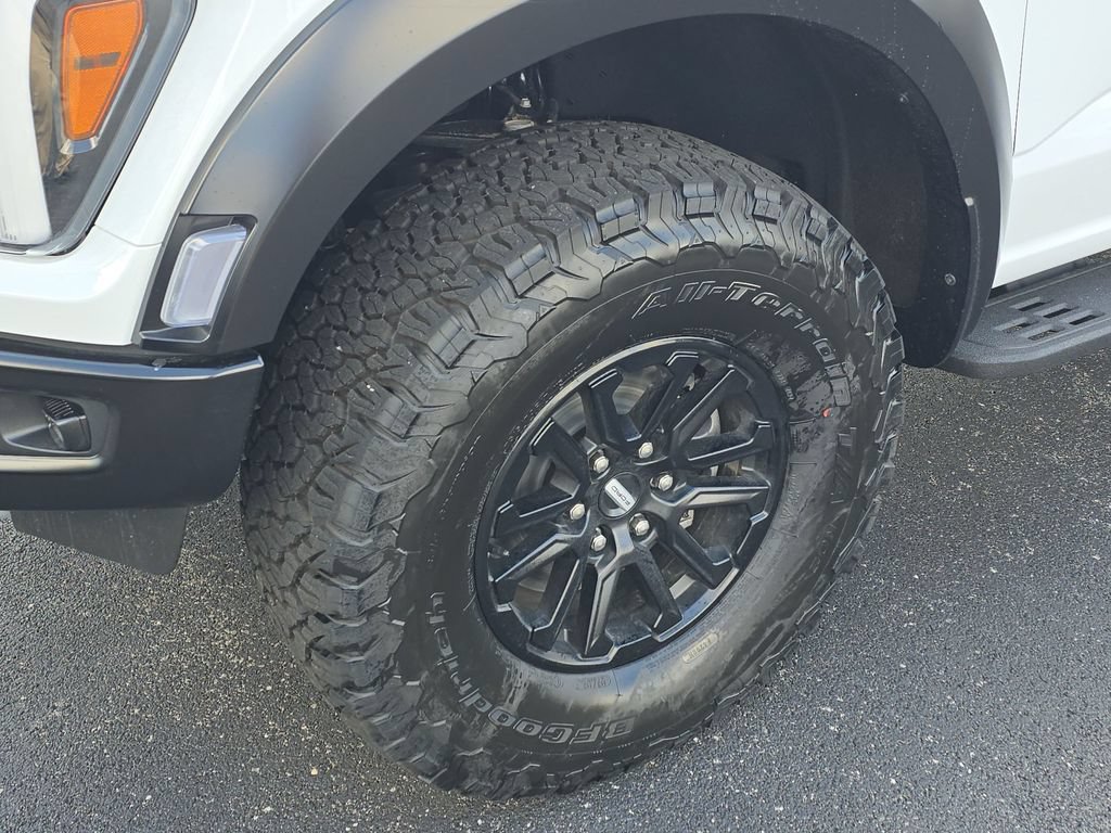 Used 2025 Ford F150 Raptor AWD/4WD image 10