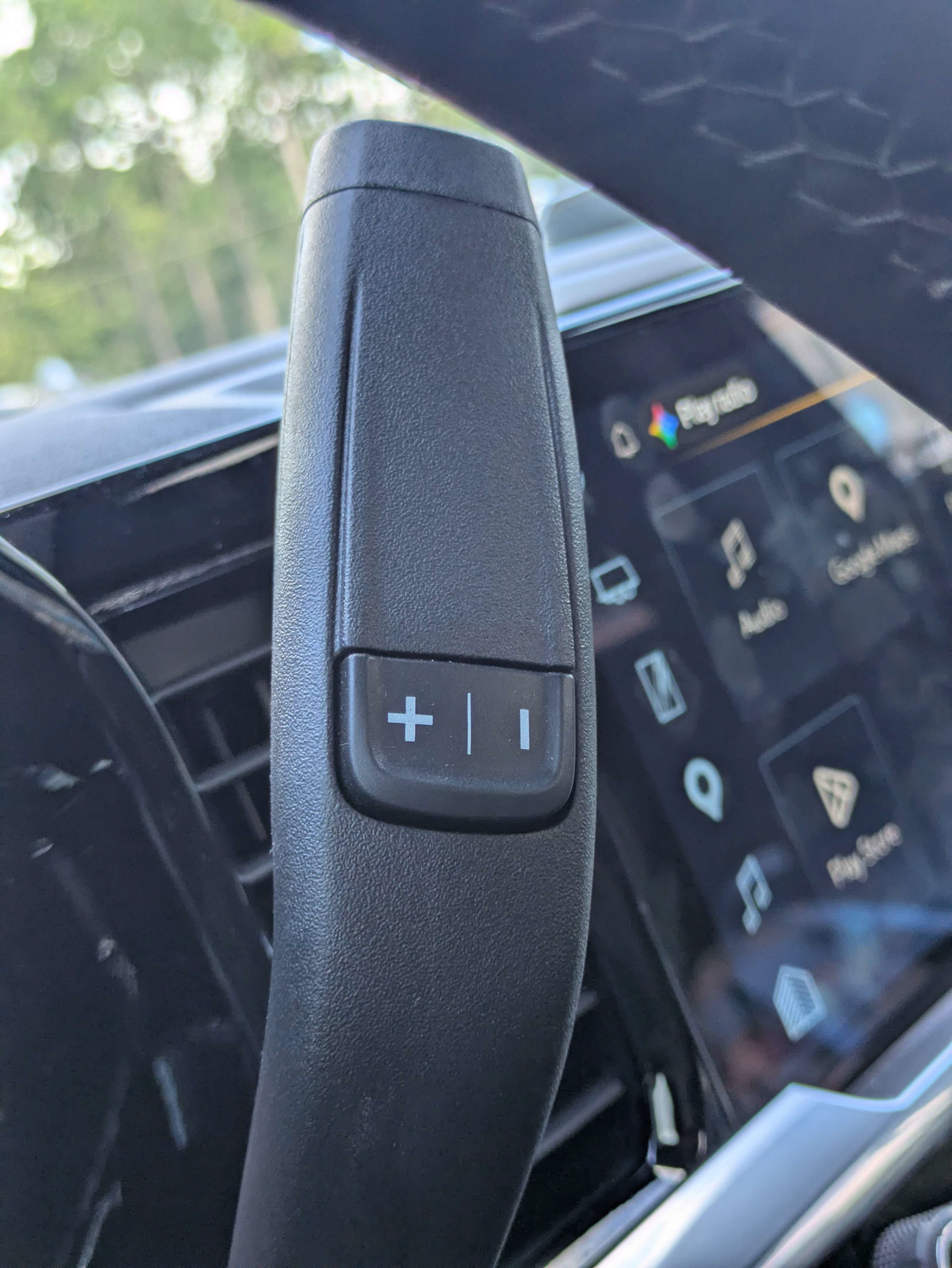 Used 2025 Chevrolet Silverado 1500 LT AWD/4WD image 18