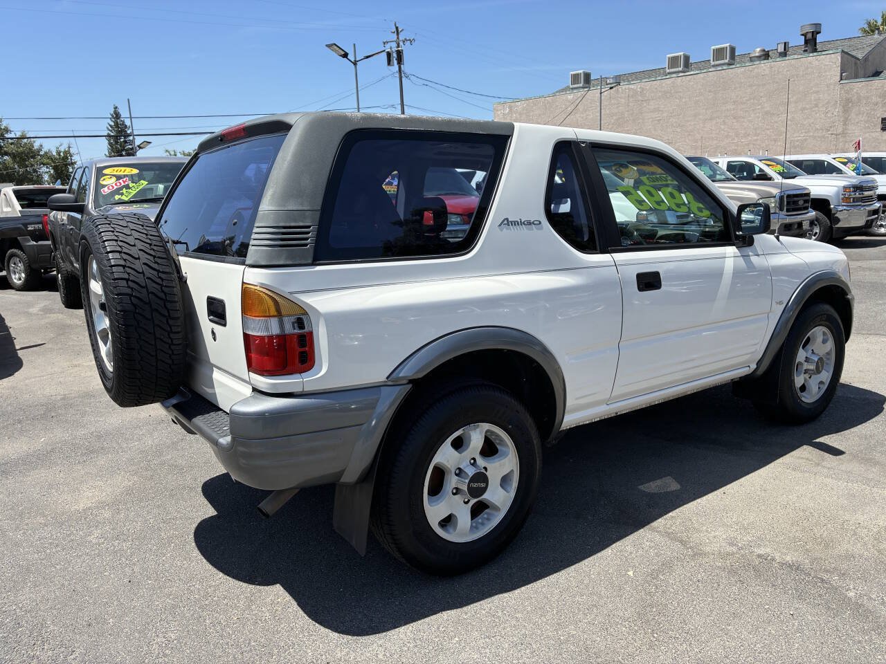 Used 1999 Isuzu Amigo 2WD image 2