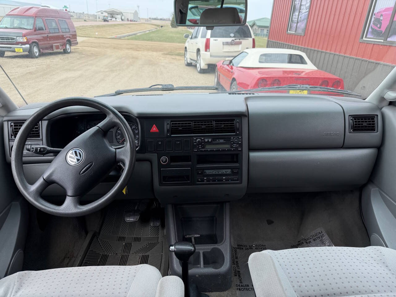 Used 2003 Volkswagen Eurovan MV FWD image 15