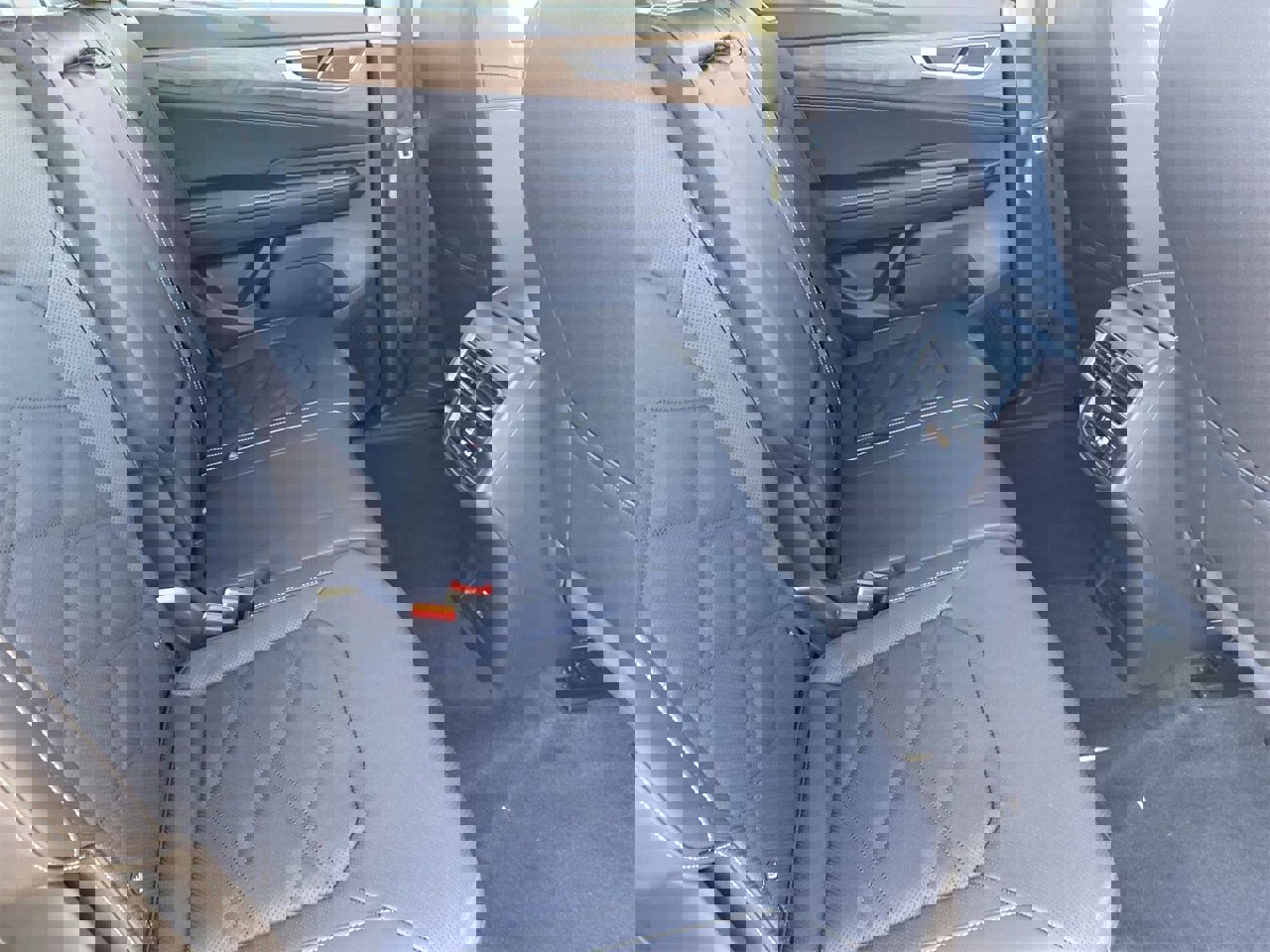 New 2026 Volkswagen Atlas SE image 9