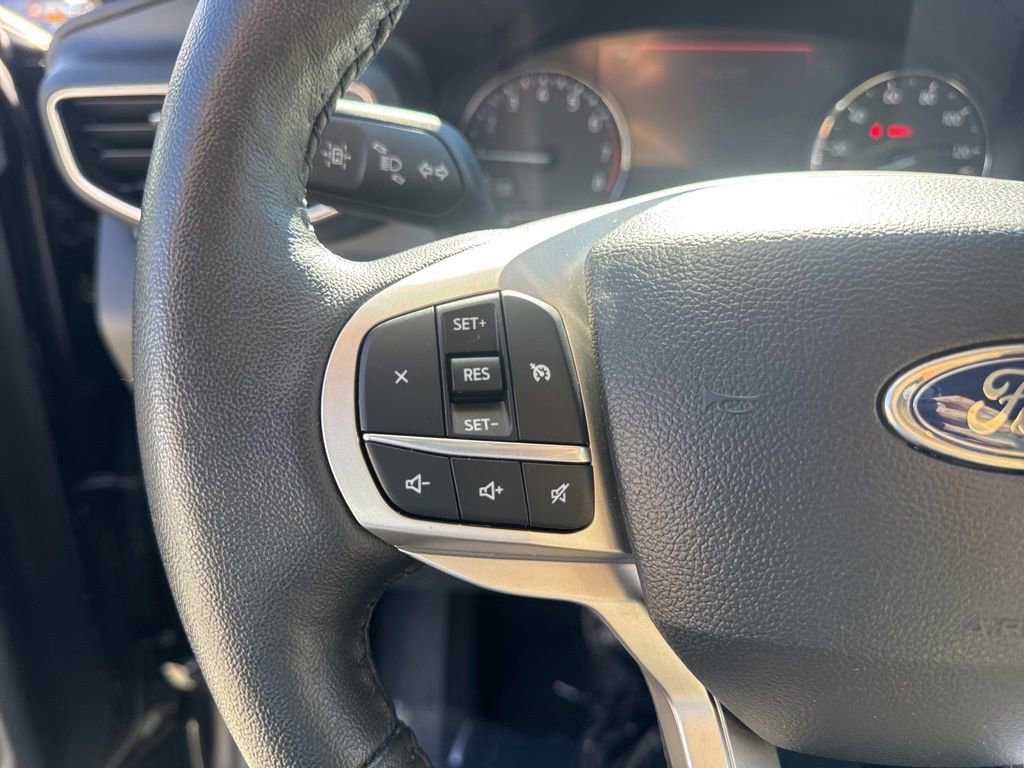Certified 2024 Ford Explorer XLT w/ Equipment Group 202A image 25