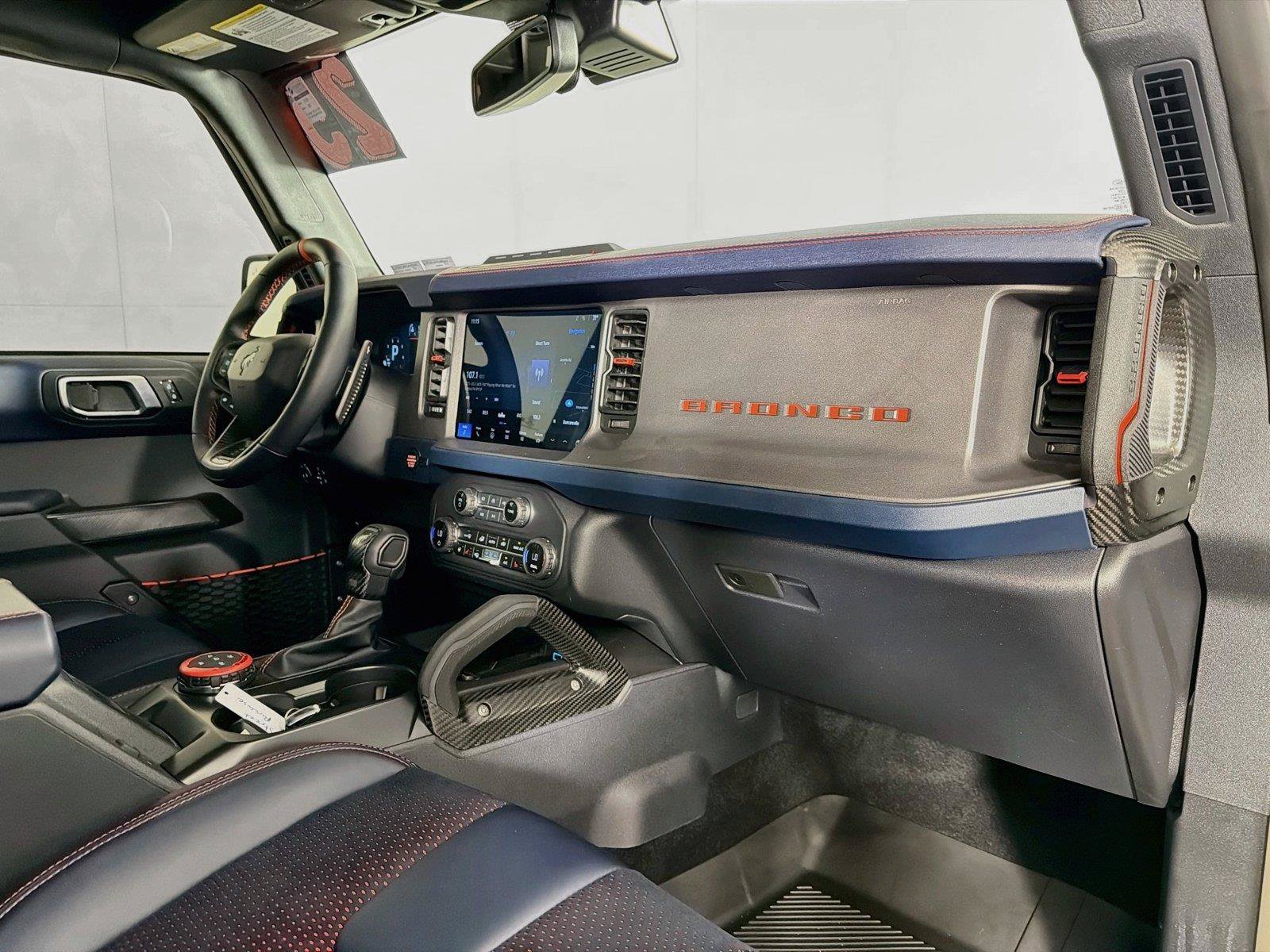 Used 2025 Ford Bronco Raptor AWD/4WD image 32