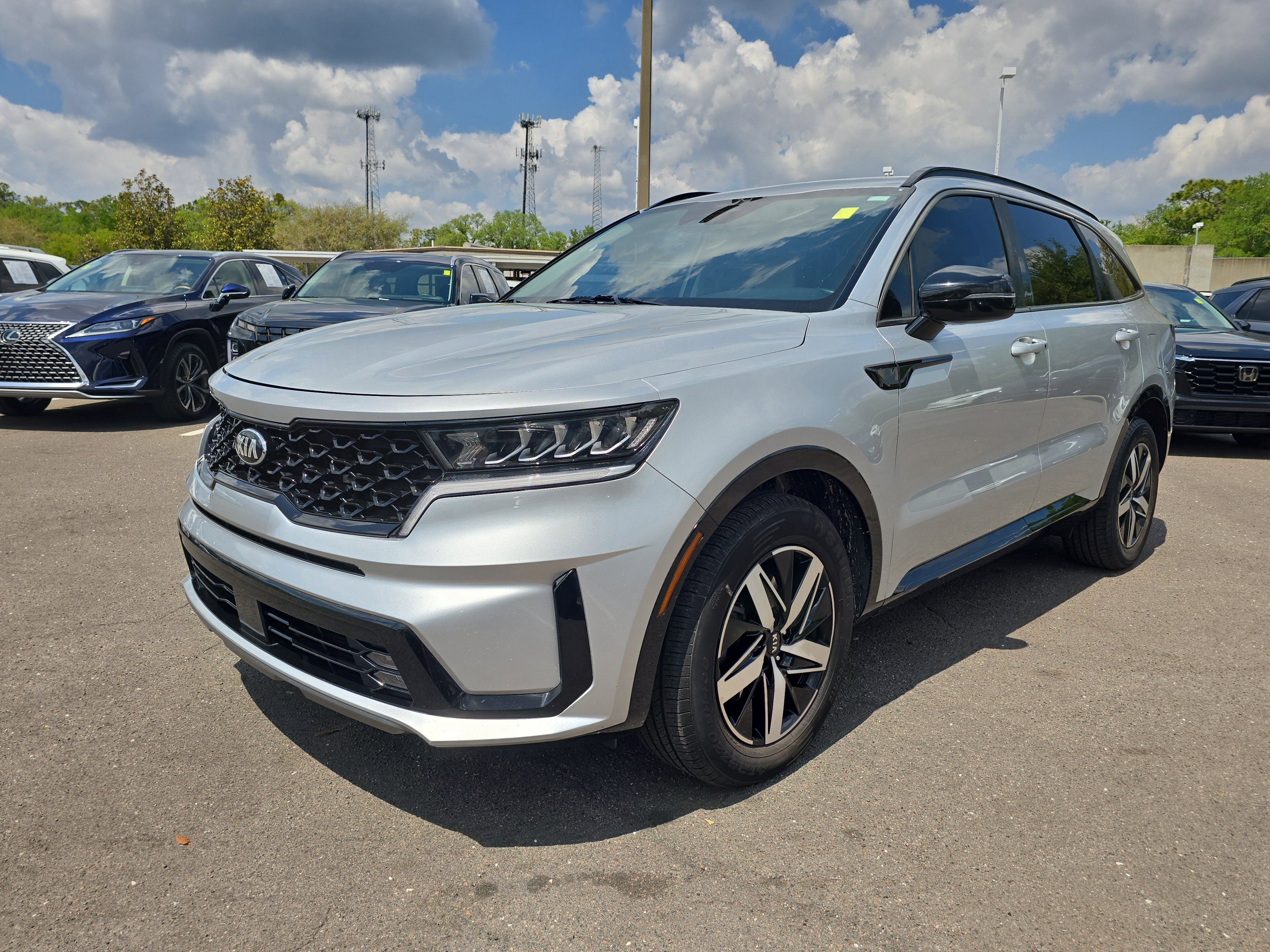 Certified 2021 Kia Sorento EX FWD image 4