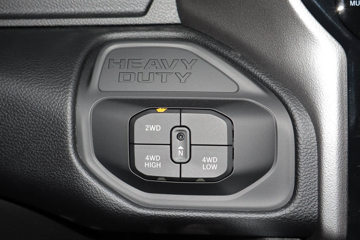 New 2027 RAM 3500 Big Horn AWD/4WD image 23