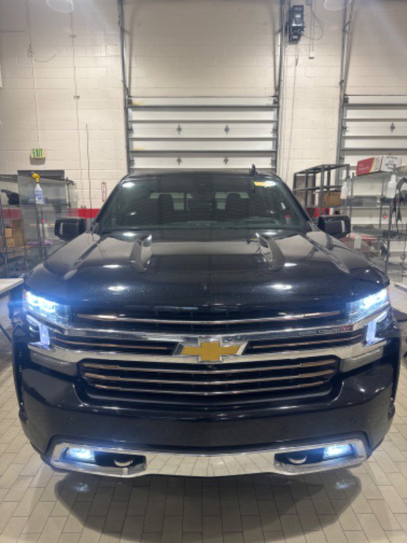 Used 2021 Chevrolet Silverado 1500 High Country w/ Technology Package image 37
