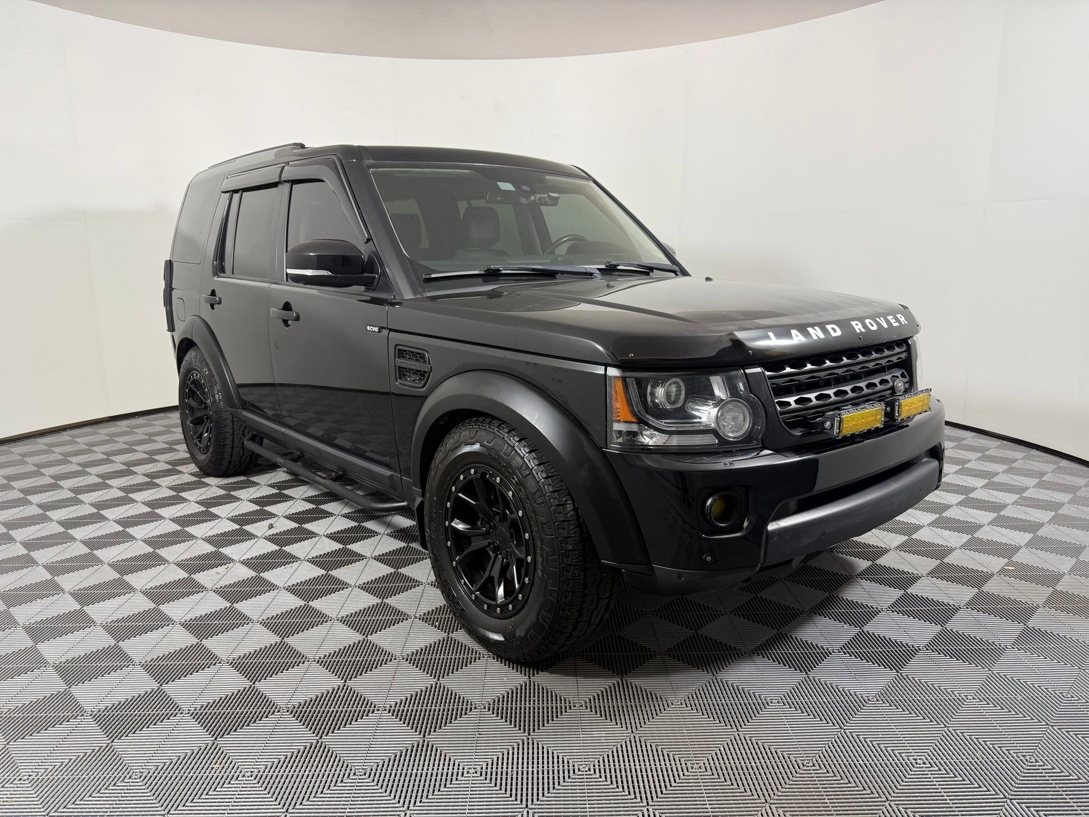 Used 2016 Land Rover LR4 HSE image 7