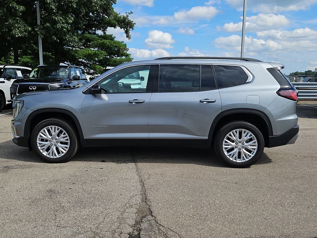 Used 2026 GMC Acadia Elevation w/ Elevation Premium Package AWD/4WD image 2