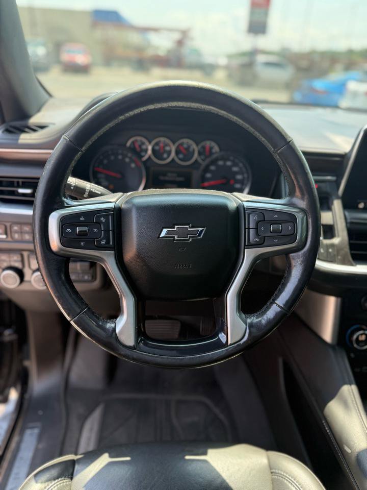 Used 2021 Chevrolet Tahoe Z71 w/ Z71 Signature Package AWD/4WD image 12