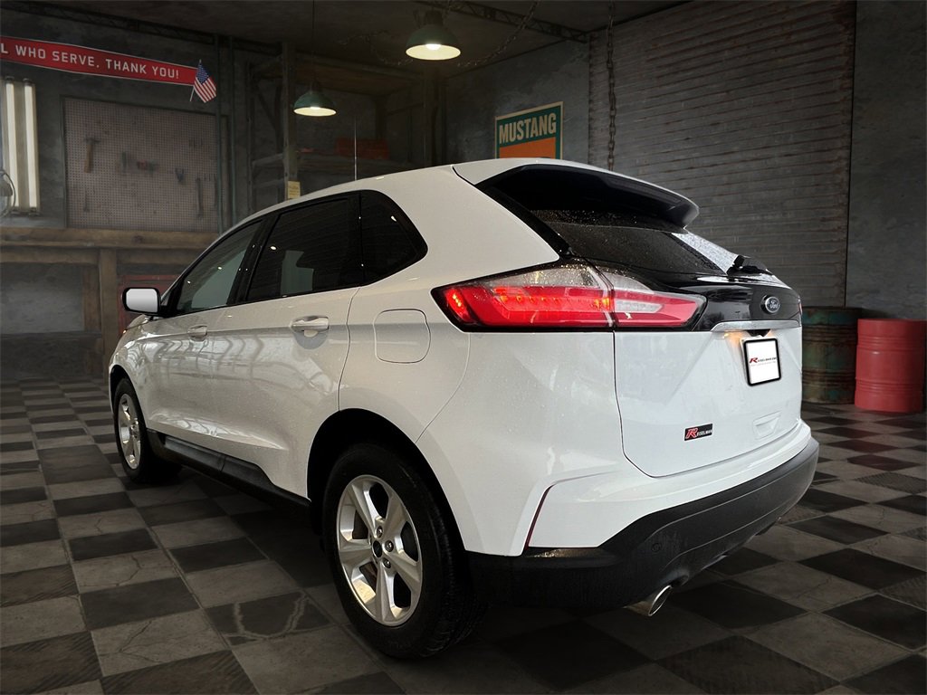 Used 2019 Ford Edge SE w/ SE Fleet Driver's Package image 5