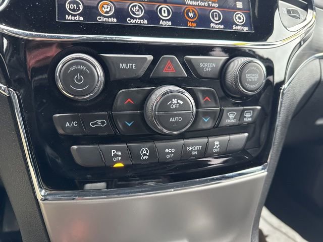 Used 2021 Jeep Grand Cherokee Limited image 11