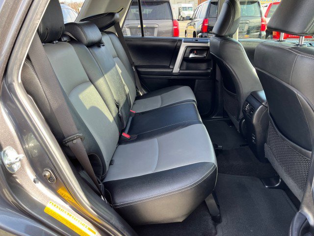 Used 2019 Toyota 4Runner SR5 Premium image 17