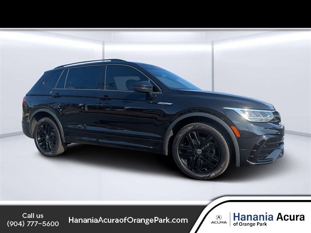 Used 2022 Volkswagen Tiguan SE R-Line