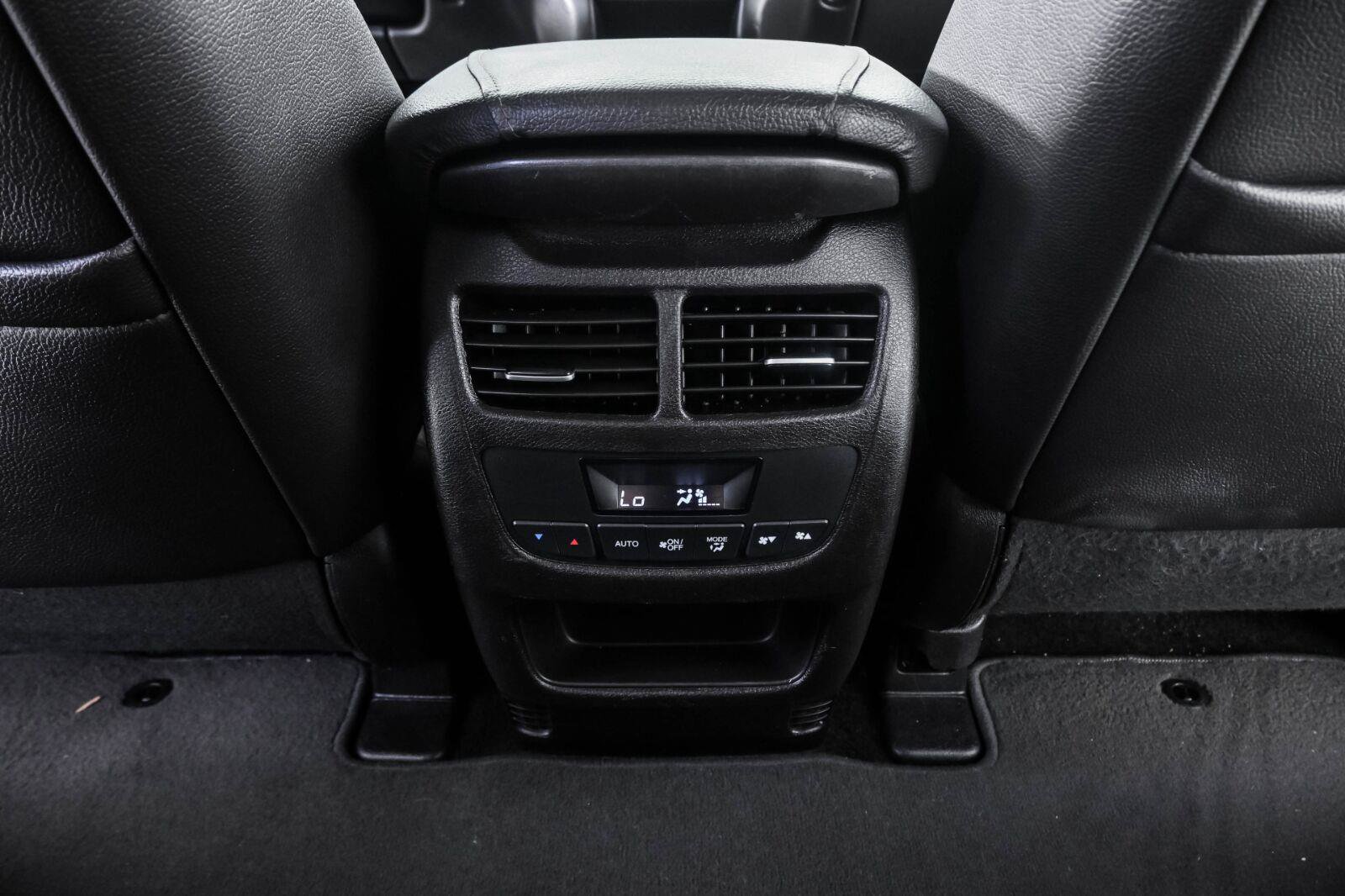 Used 2016 Acura MDX FWD image 19