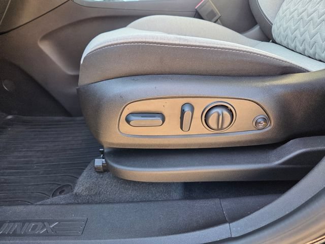 Used 2024 Chevrolet Equinox LS w/ LS Convenience Package FWD image 27